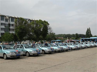 興化市成立高考愛心車隊，助力學子圓夢高考